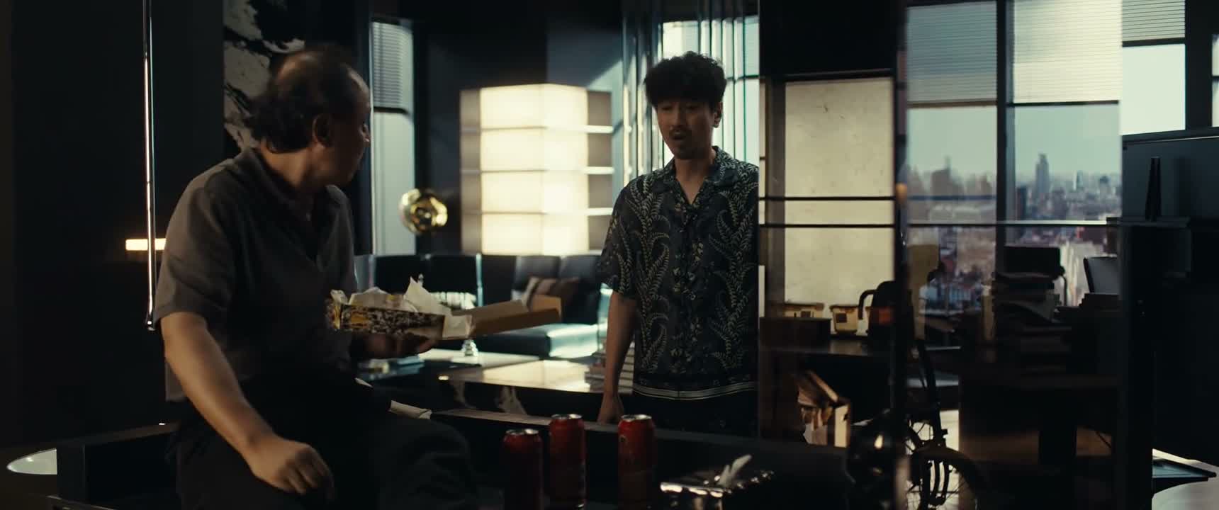 走啊 把你吃的喝的拿上跟我走