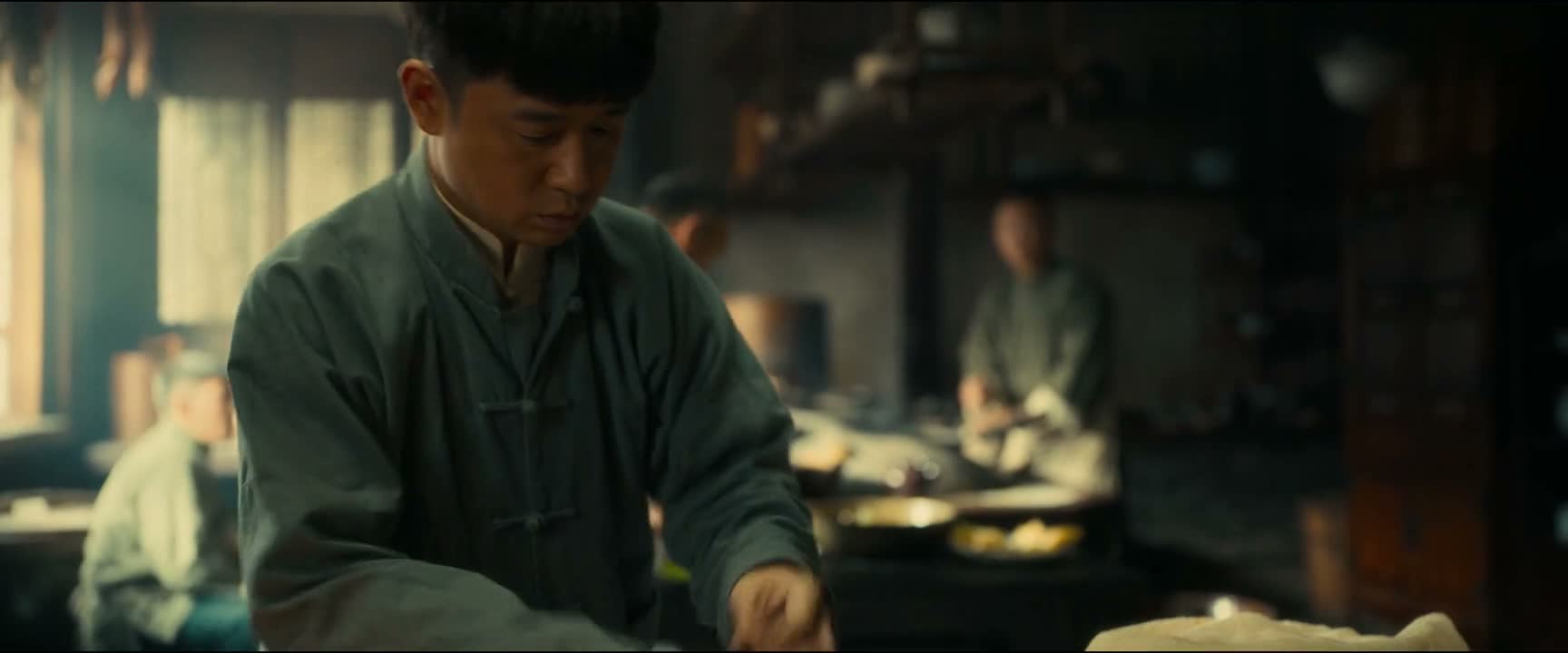 都几点了 聊什么呢 在这儿 干 干着呢 干着呢
