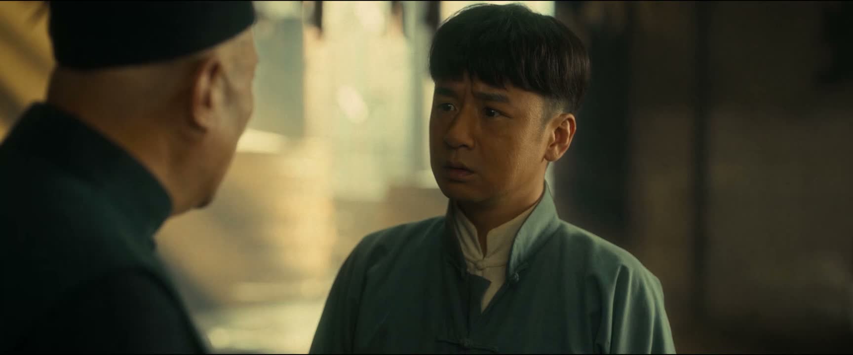 日本的爪子 伸到租界里来了 可不是吗