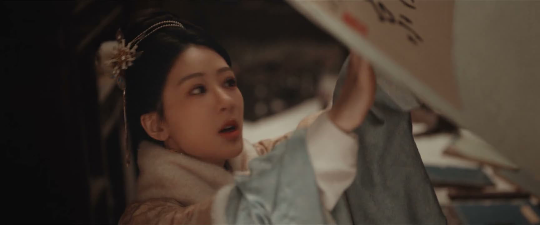这里面有东西 拿下来 好