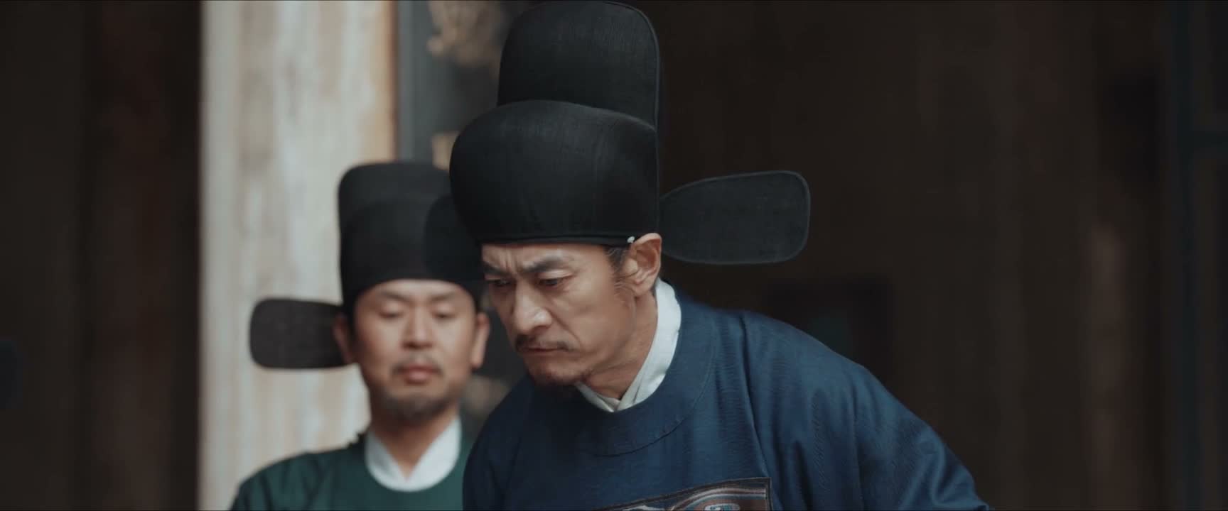 反倒失了几分墨骨