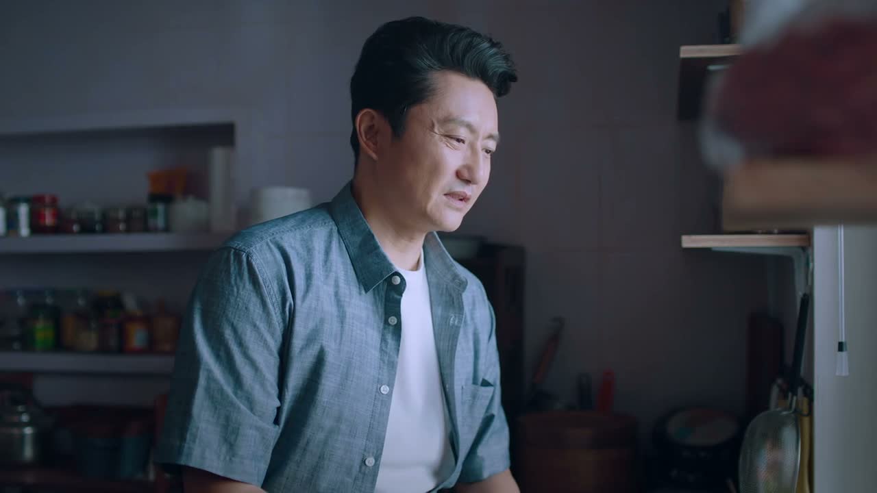 这哪像个女孩子家啊
