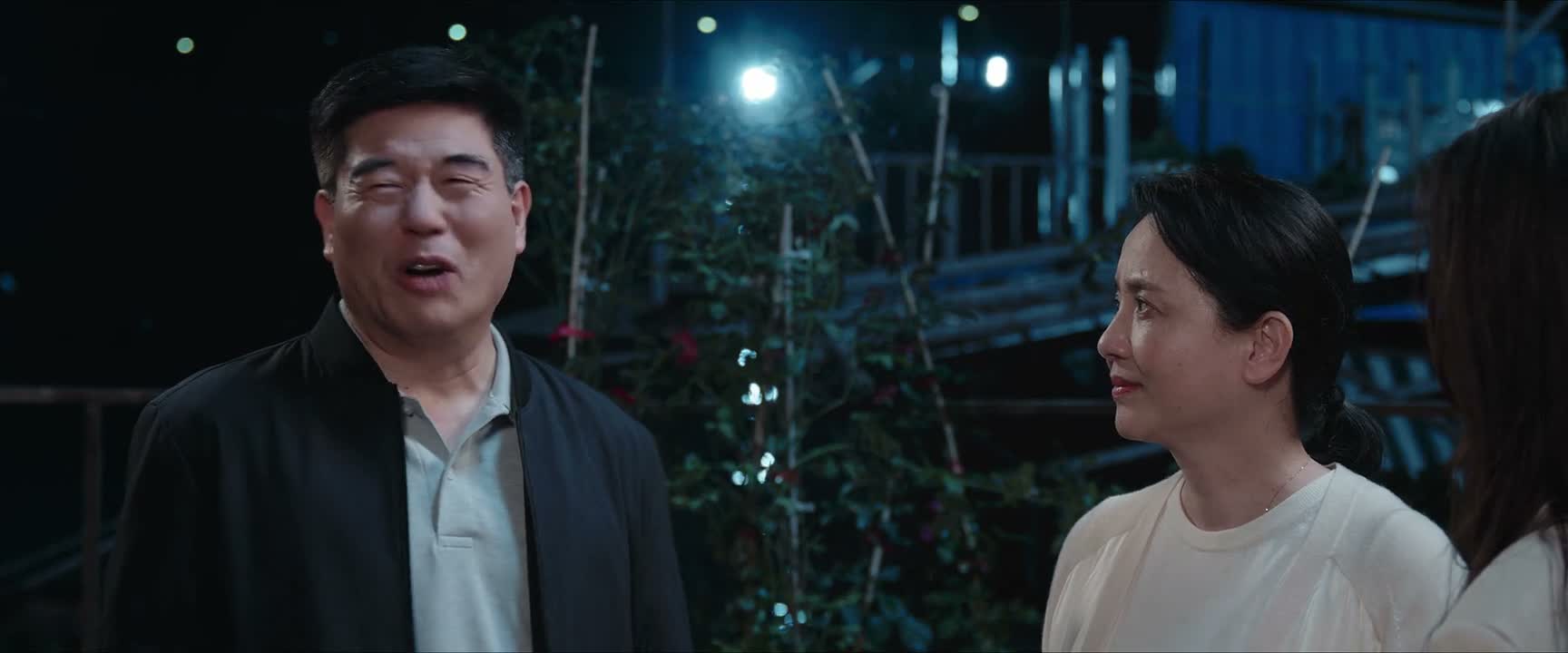 我们这帮老兄弟呀 头发比我都白