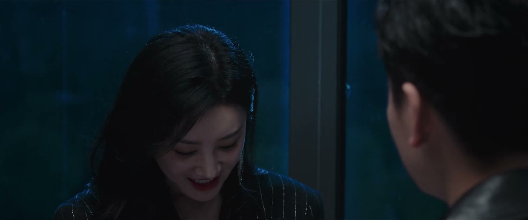 这几年啊可没少把钱花脸上