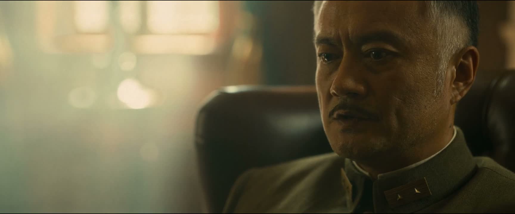 进退半点不由人