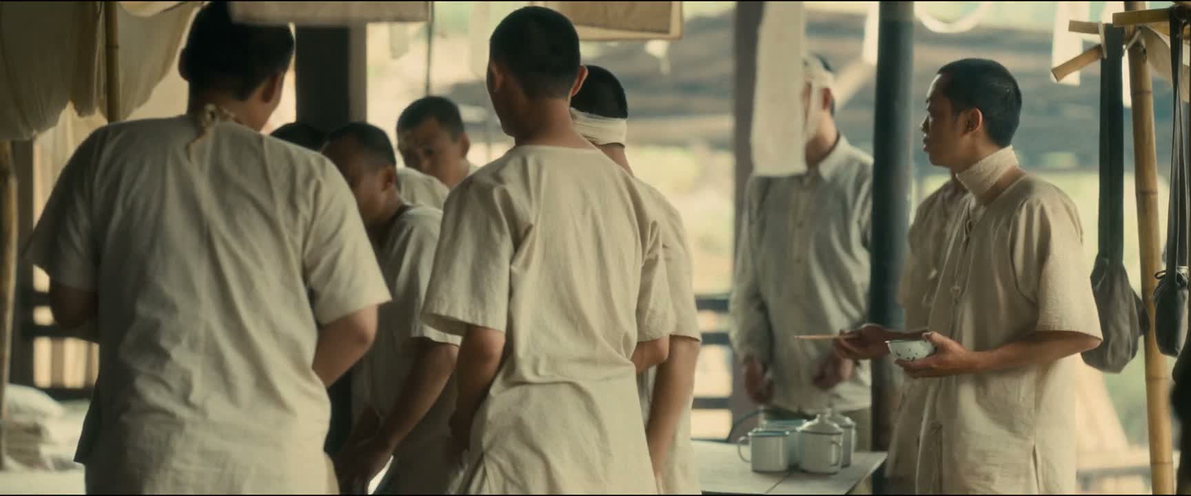 我让你看不起我 白瞎了 没看见啊 我让你吃