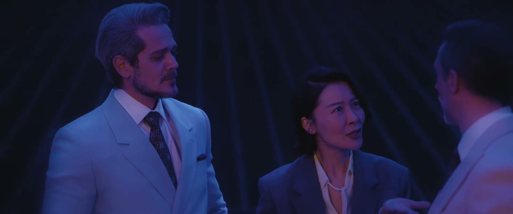 你是销售副总裁 这种事情是应该让总监去做吧