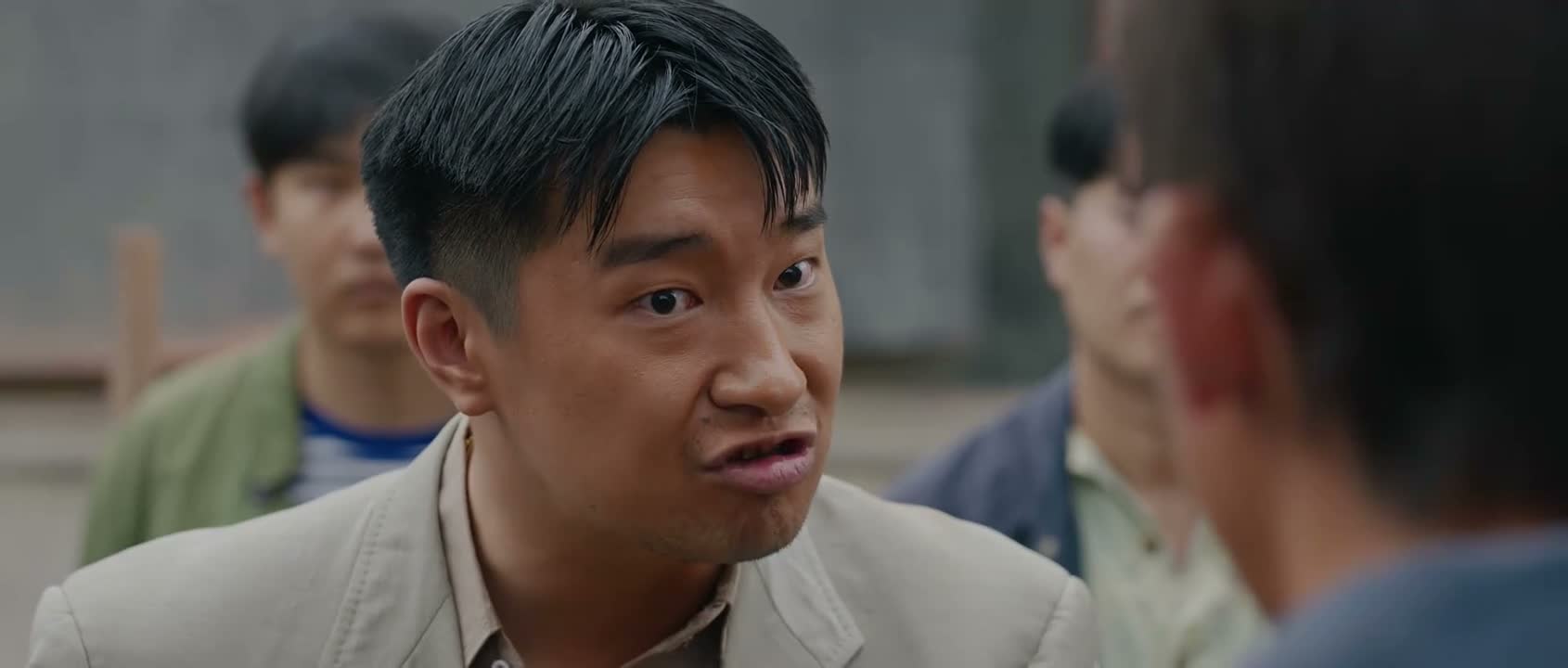 你背后说了我多少坏话啊