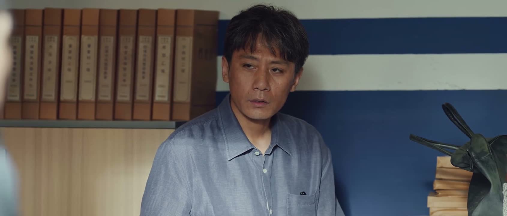 让他自己把同伙吐出来