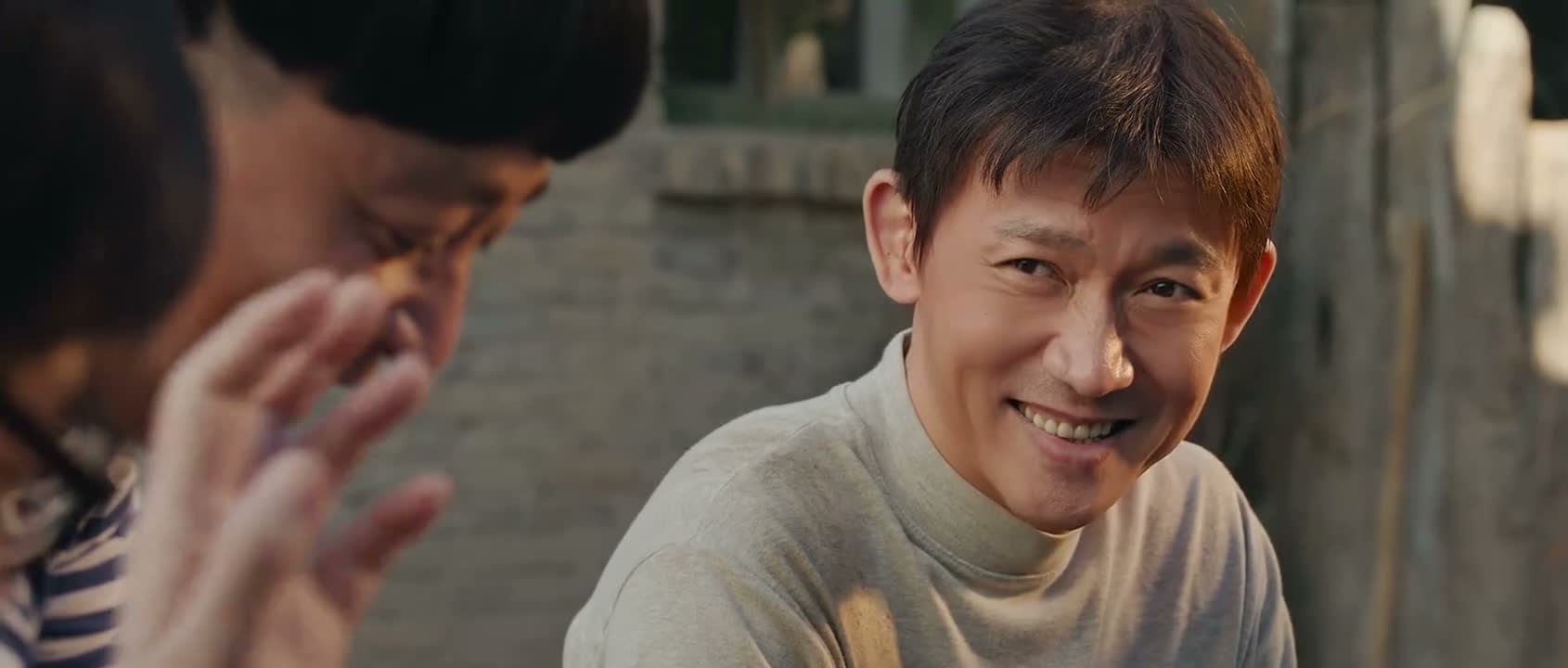 说是帮了一回英雄人物