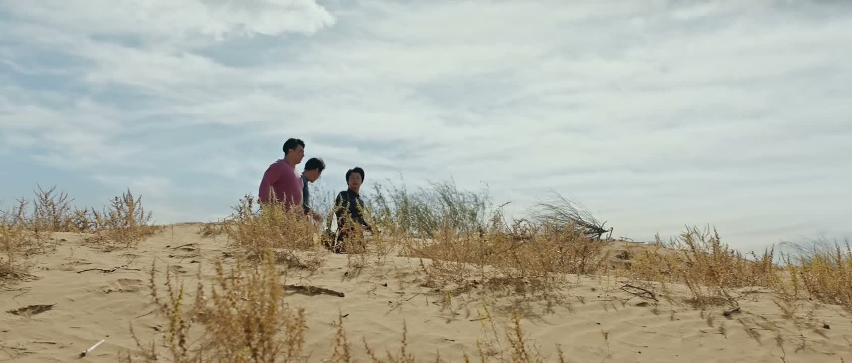 眼睛亮得吓人