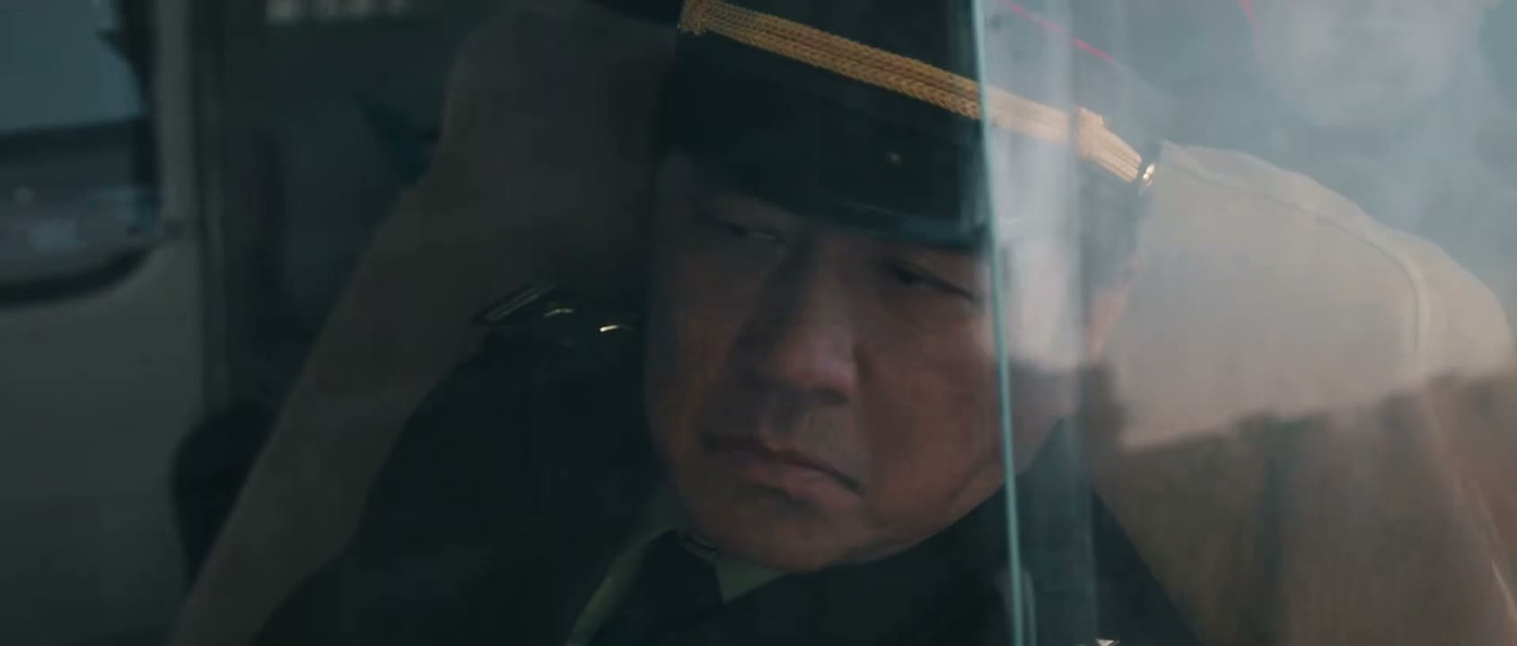 也不能感情用事