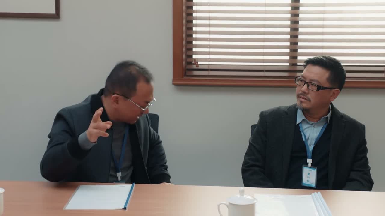 把她送进大牢 蹲大狱