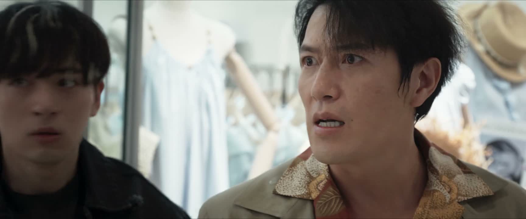 蒋诚你疯了你敢打我