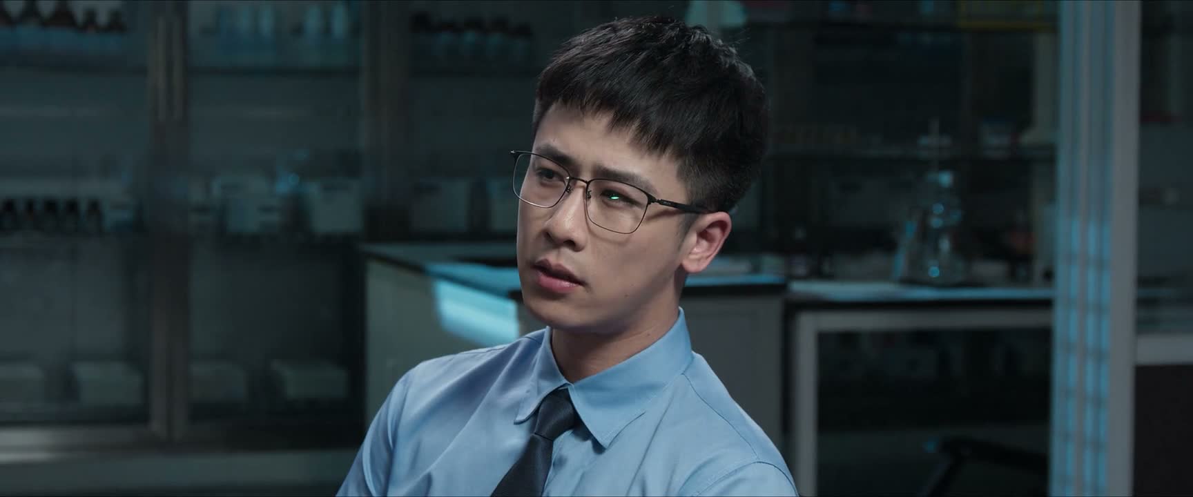 他再成熟他也是个孩子嘛