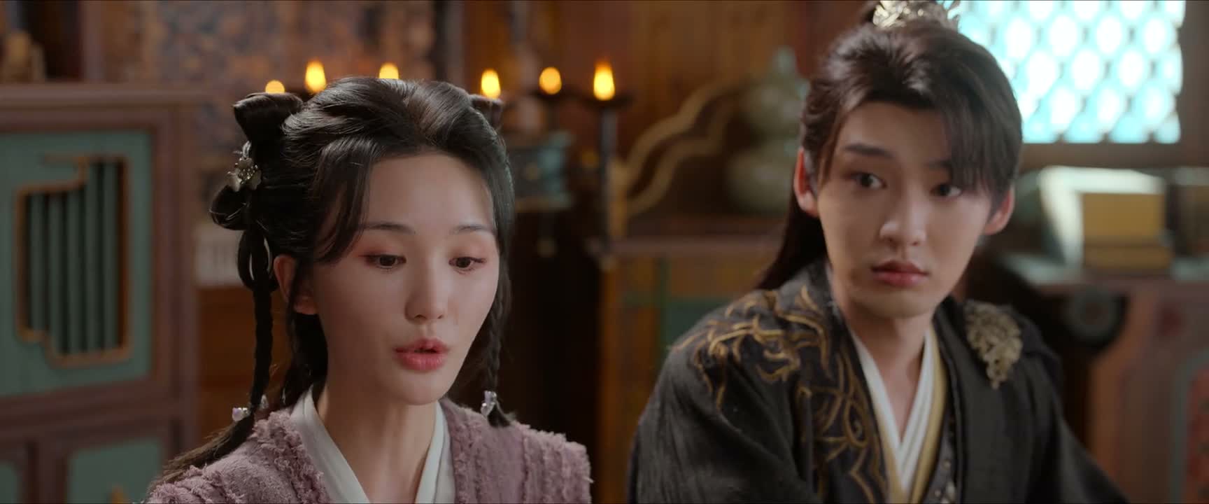 这鸡腿是咸的还是辣的