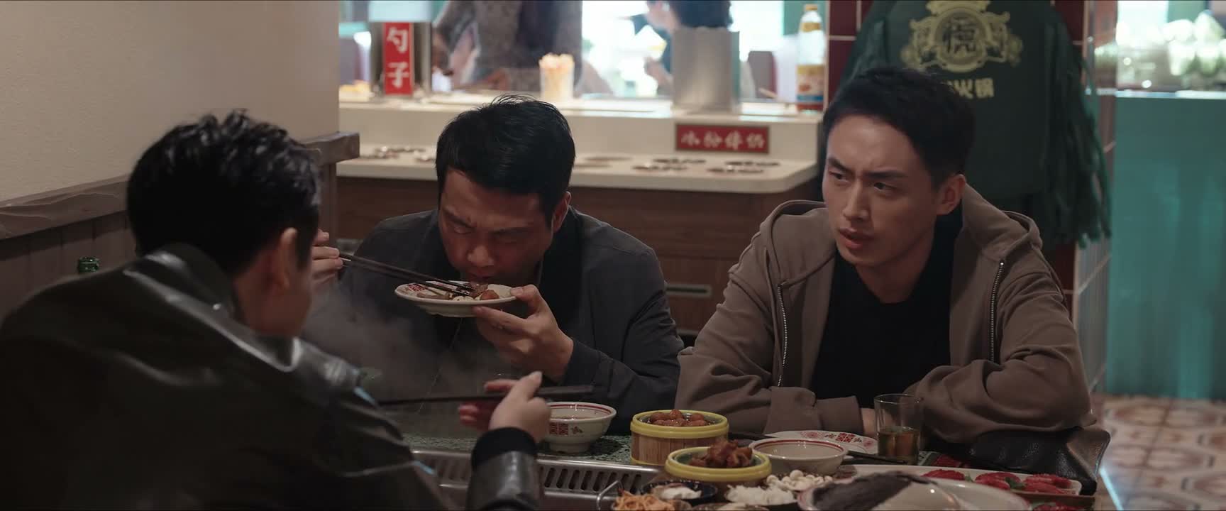 孟灵这两年过得老惨了