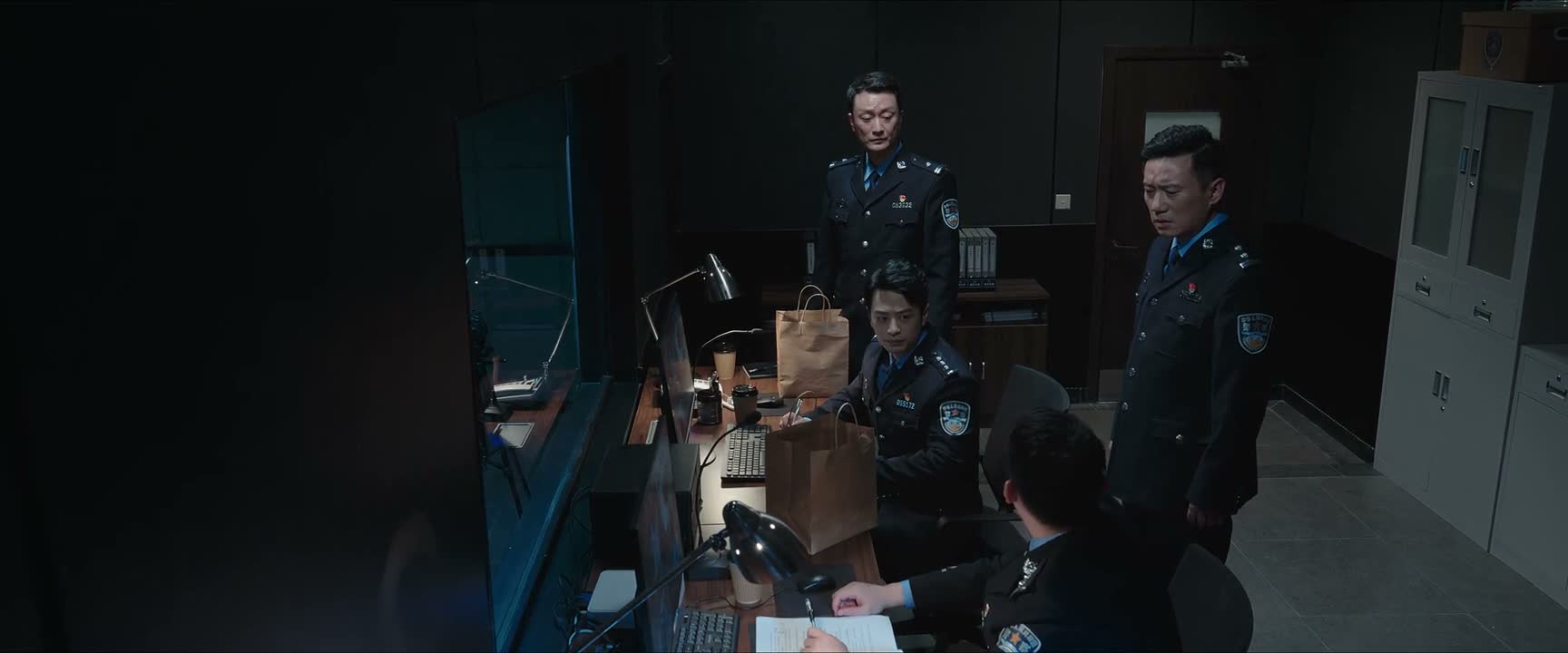 咱们再看看吧 这赖正天终于开口说话了