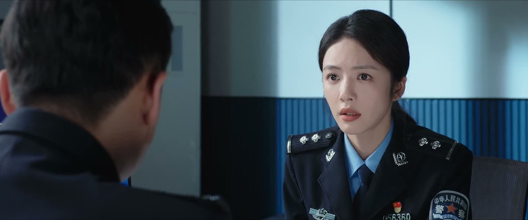 简所长的老婆明明就是戚真呀