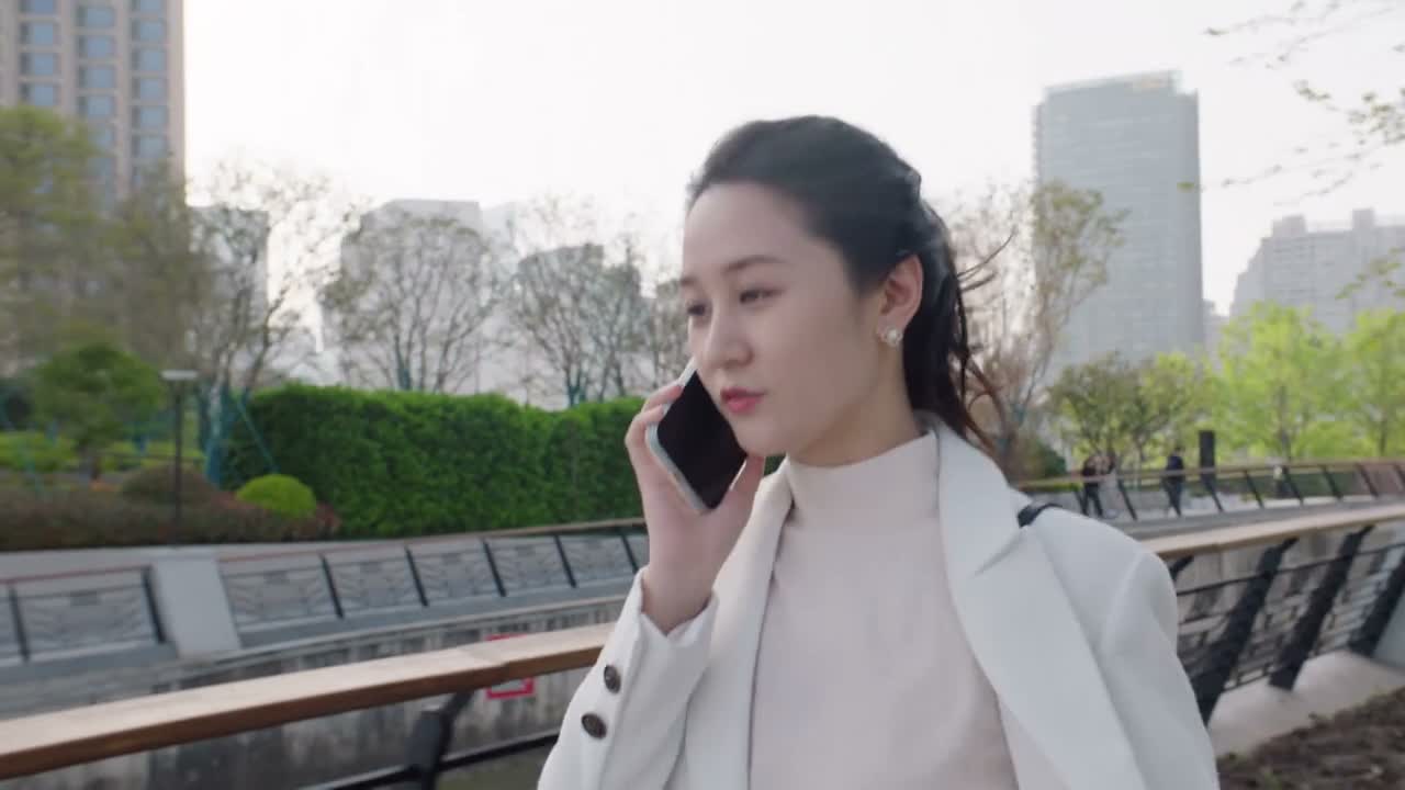 喂 钱菲 不好意思啊 打扰你了