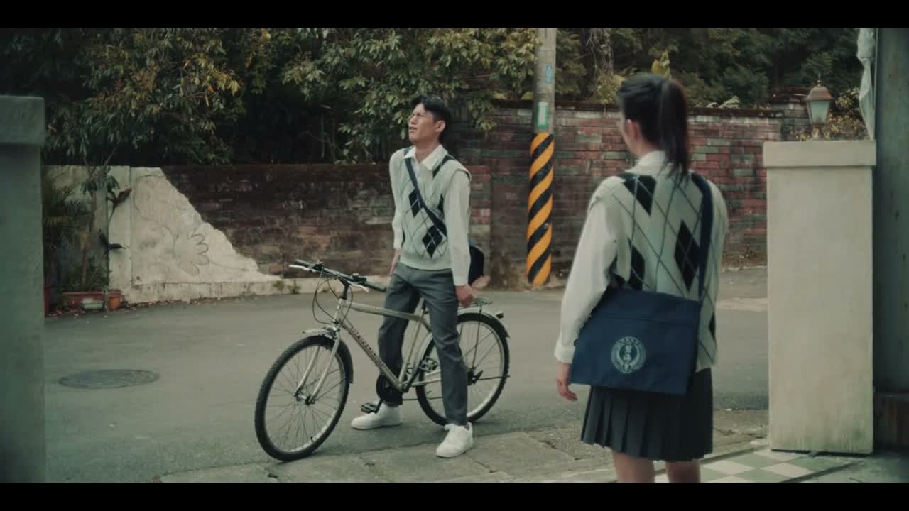 我爸都认不出来 为什么你认得出来啊?