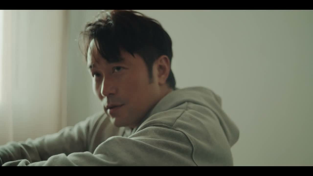 我不是为了你赶的 我是听到你唱那首…