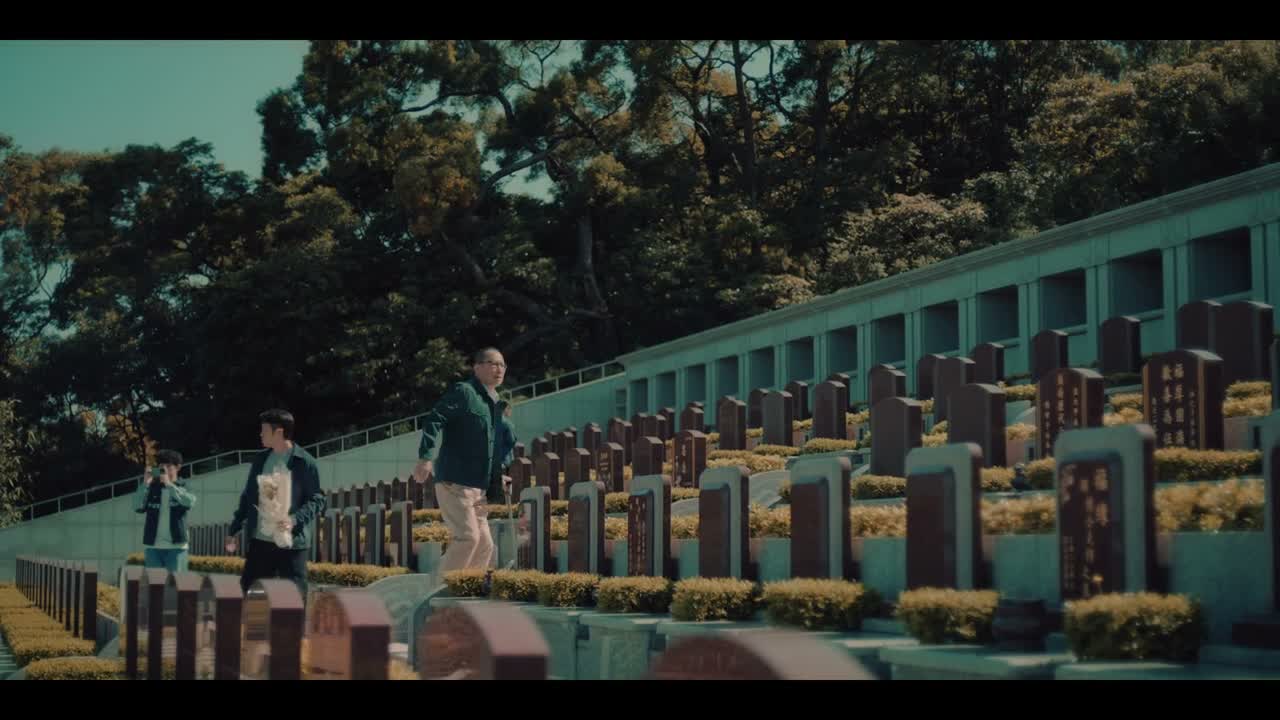 周奕凯 在这边不要随便拍照啊