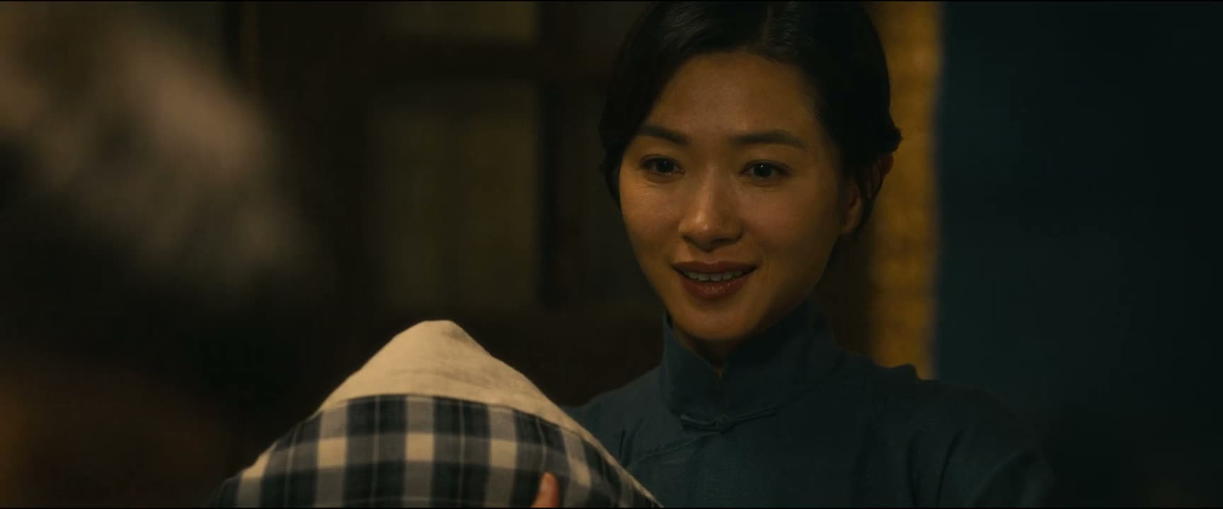 你看 一到晚上 只要这个帘子一拉