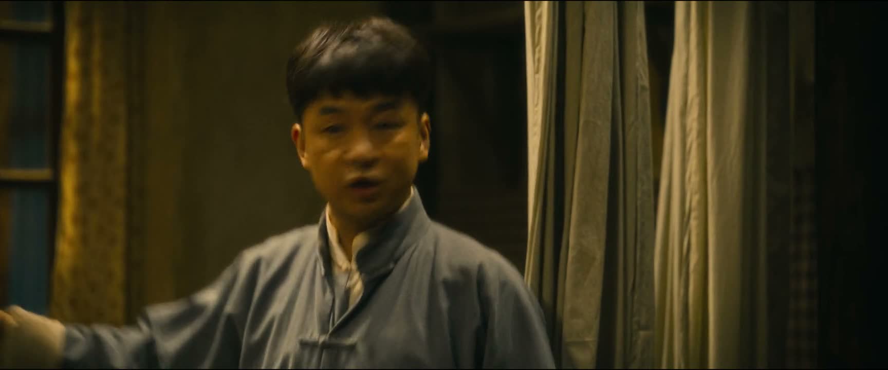 他还没进门 我一棍子就给他打出去了
