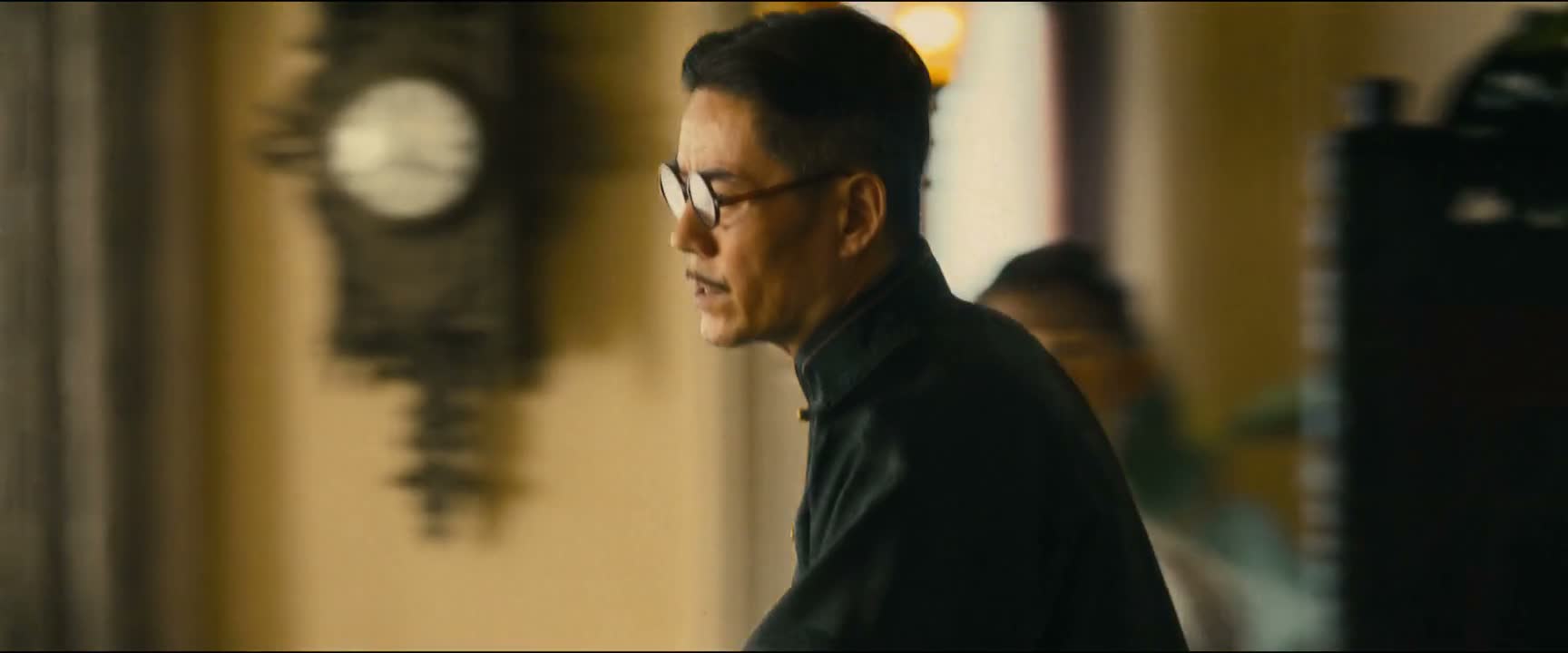 先生 您这一张口 就来了四口人