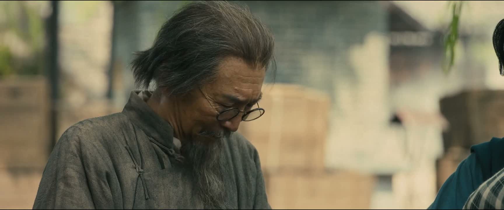 行 那 那我就先回鲁泰居 做包子去了