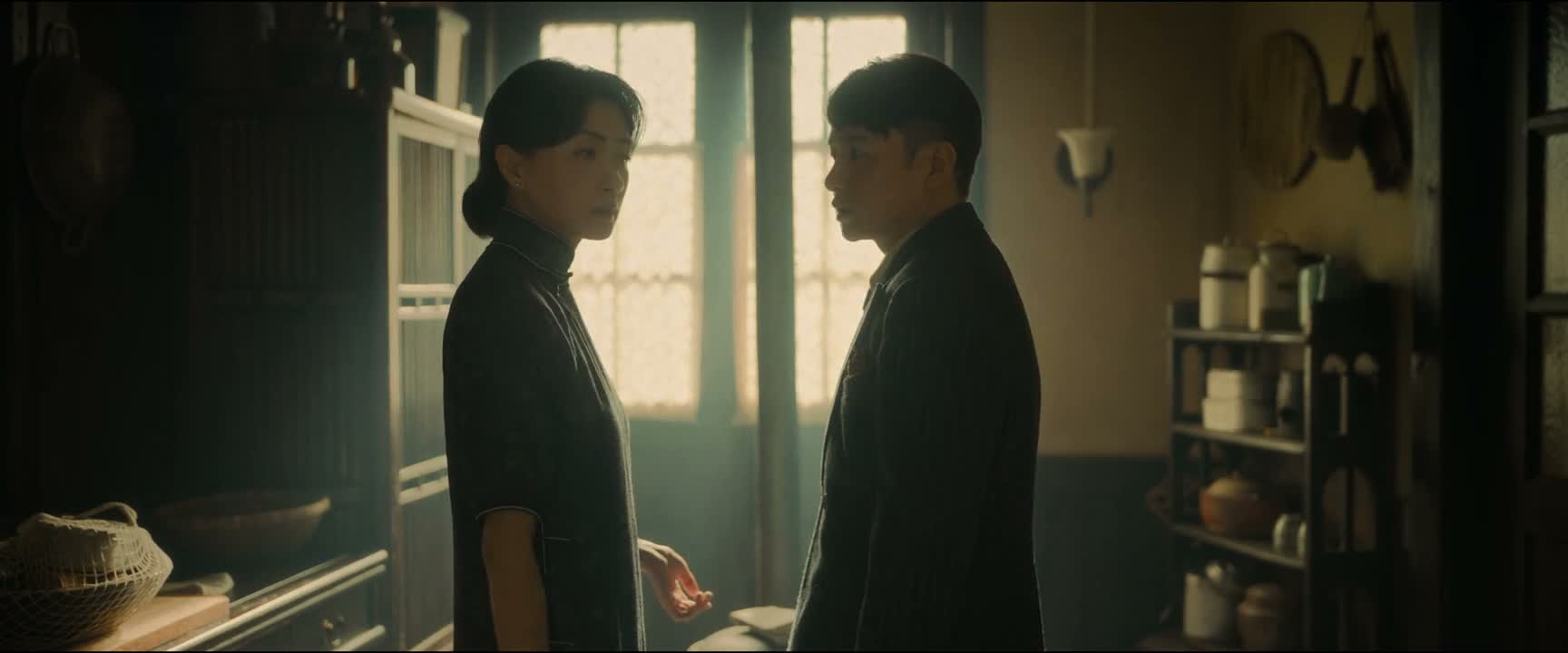 谁呀 鬼鬼祟祟的 咱们住这个房子