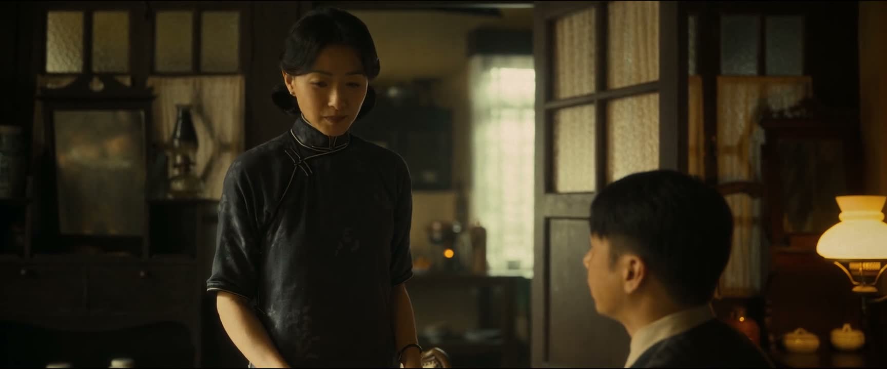在太爷旁边打个地铺