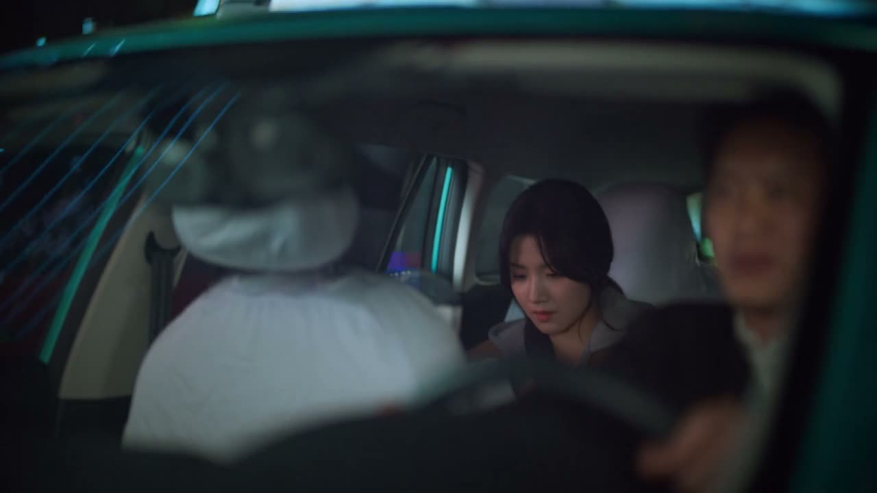 姑娘 你在这儿上班呀