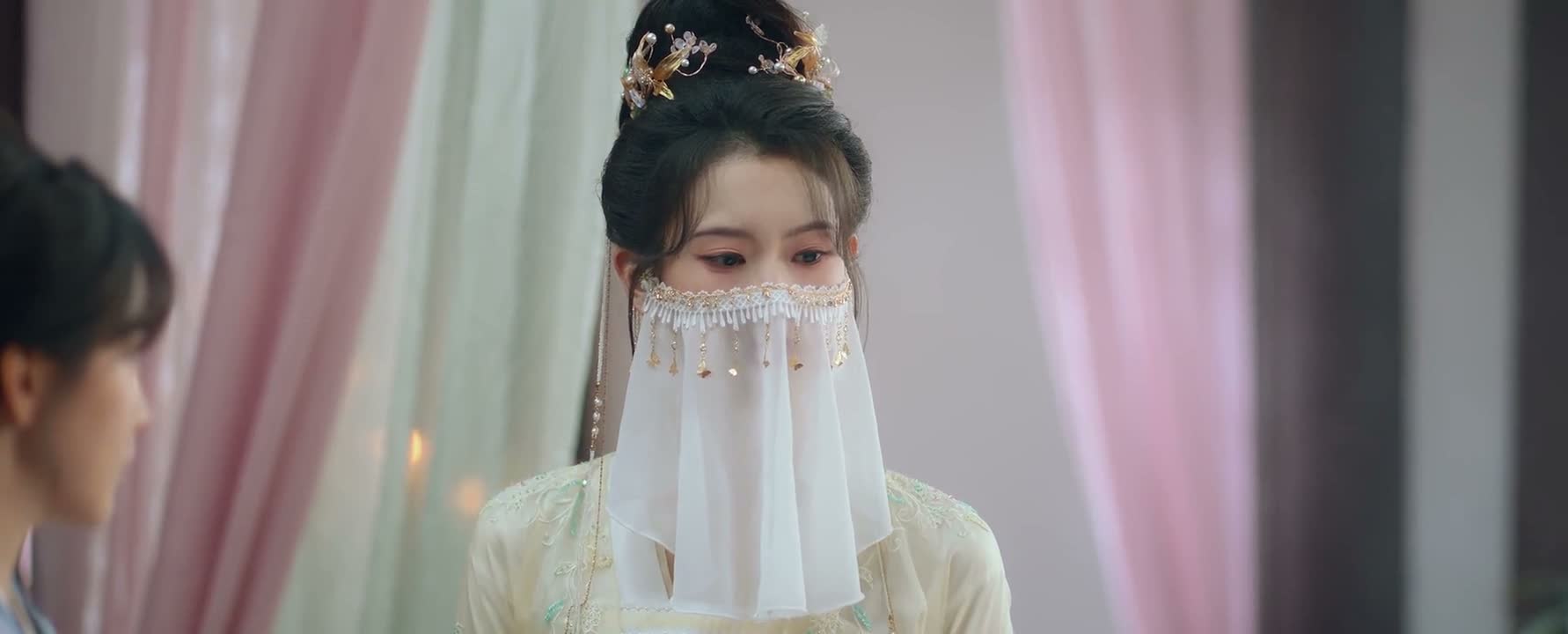 泱儿只能将自己的所见所闻如实说出
