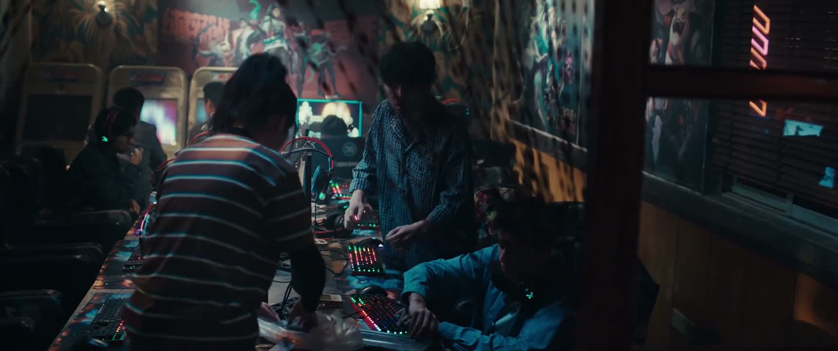 怎么漏这么多油啊 拿点纸来 行行行