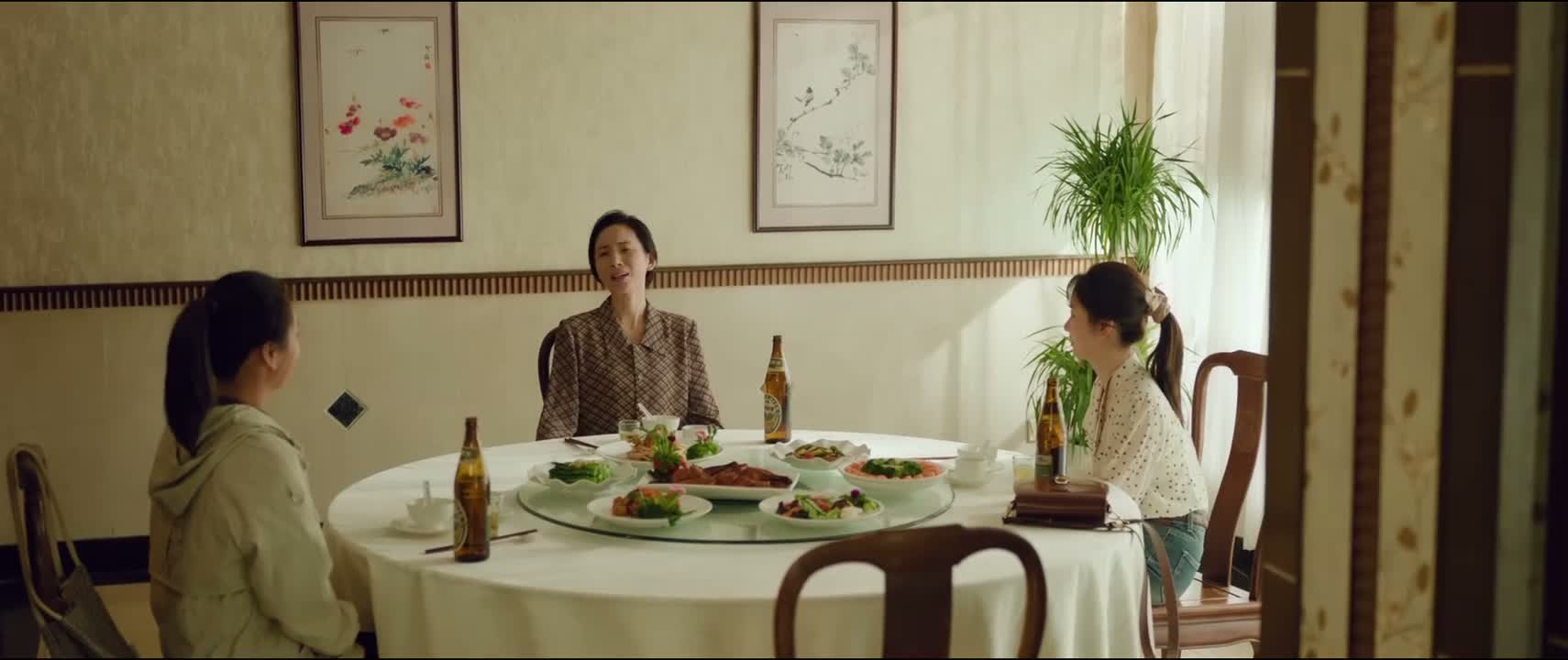 我也看不到 她别的长处啊
