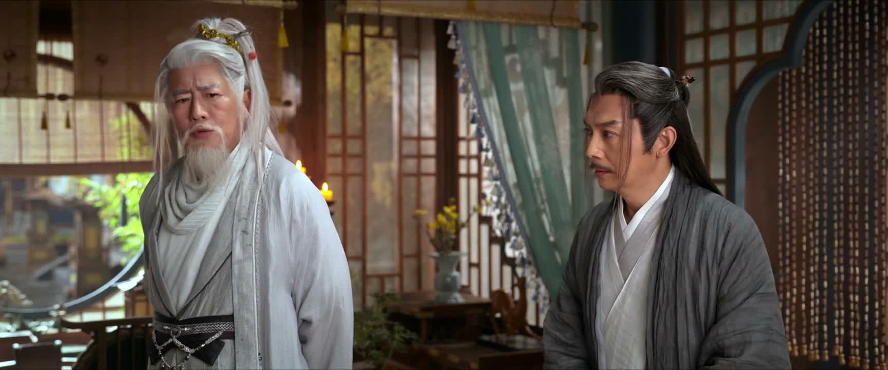 在众目睽睽之下