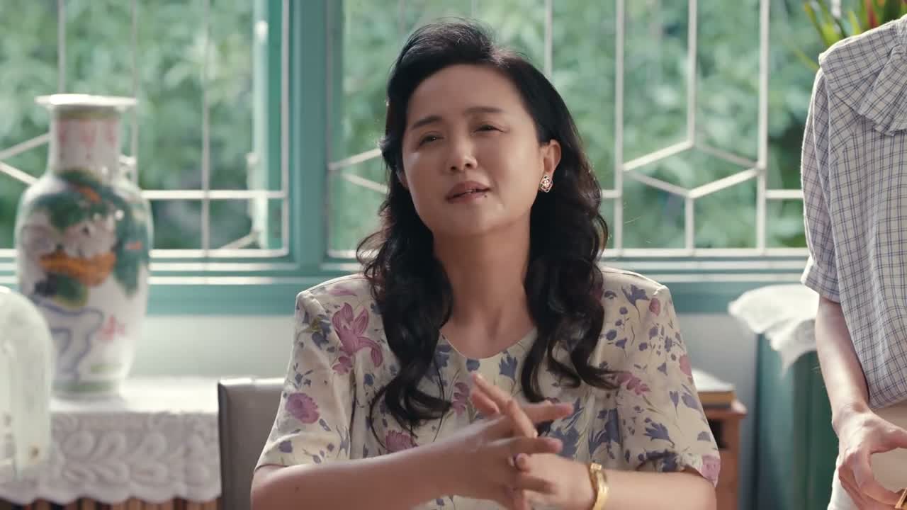 你不用不好意思 拿吧