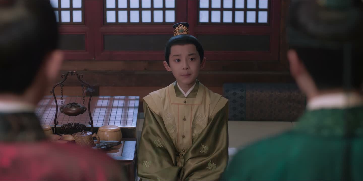 他都这般对你了 你还维护他 臣
