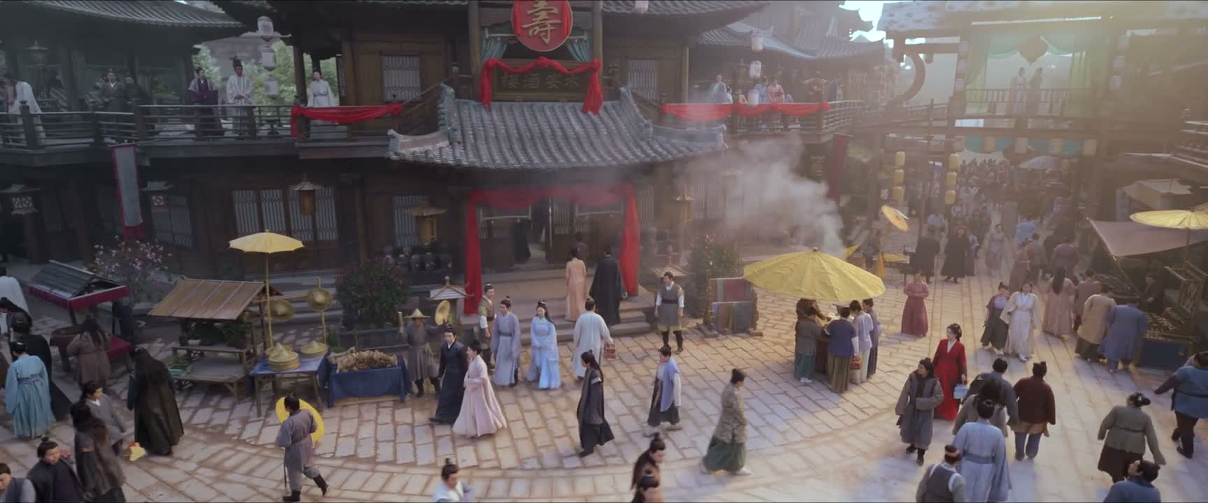 自家编的斗笠 蓑衣