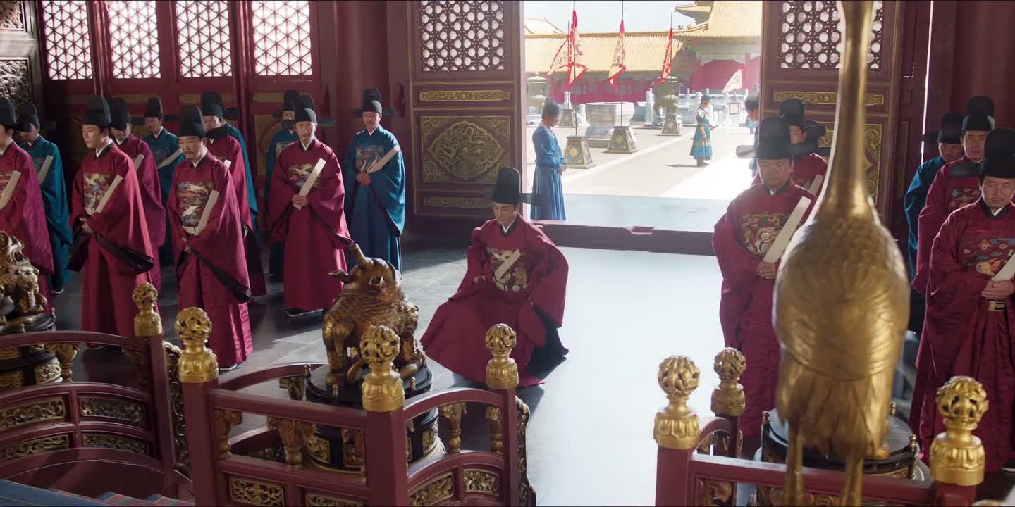 怎么 不在府里好好养伤