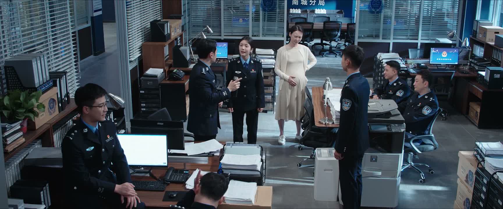 人家今天刚来 你收着点