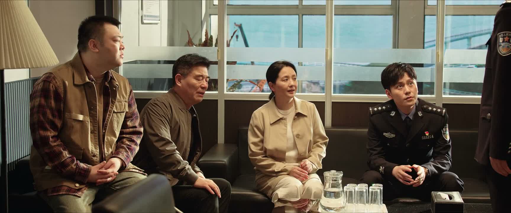 不是 我们就一家人一起吃个饭