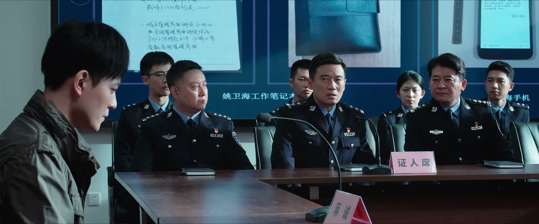 开始呢是蒋诚同志 跟我们主动联系的