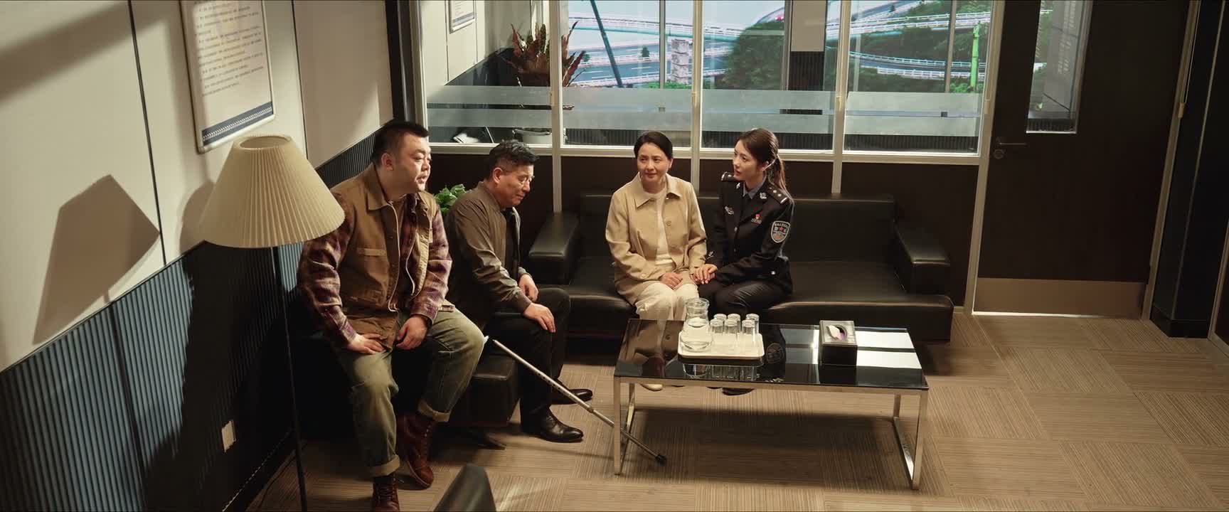 让他开车过来啊 把好东西驮回去