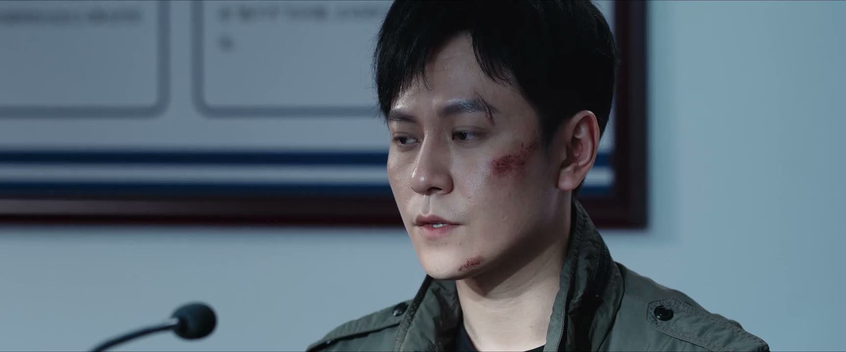 他们当时把枪给了我 让我去处理尸首