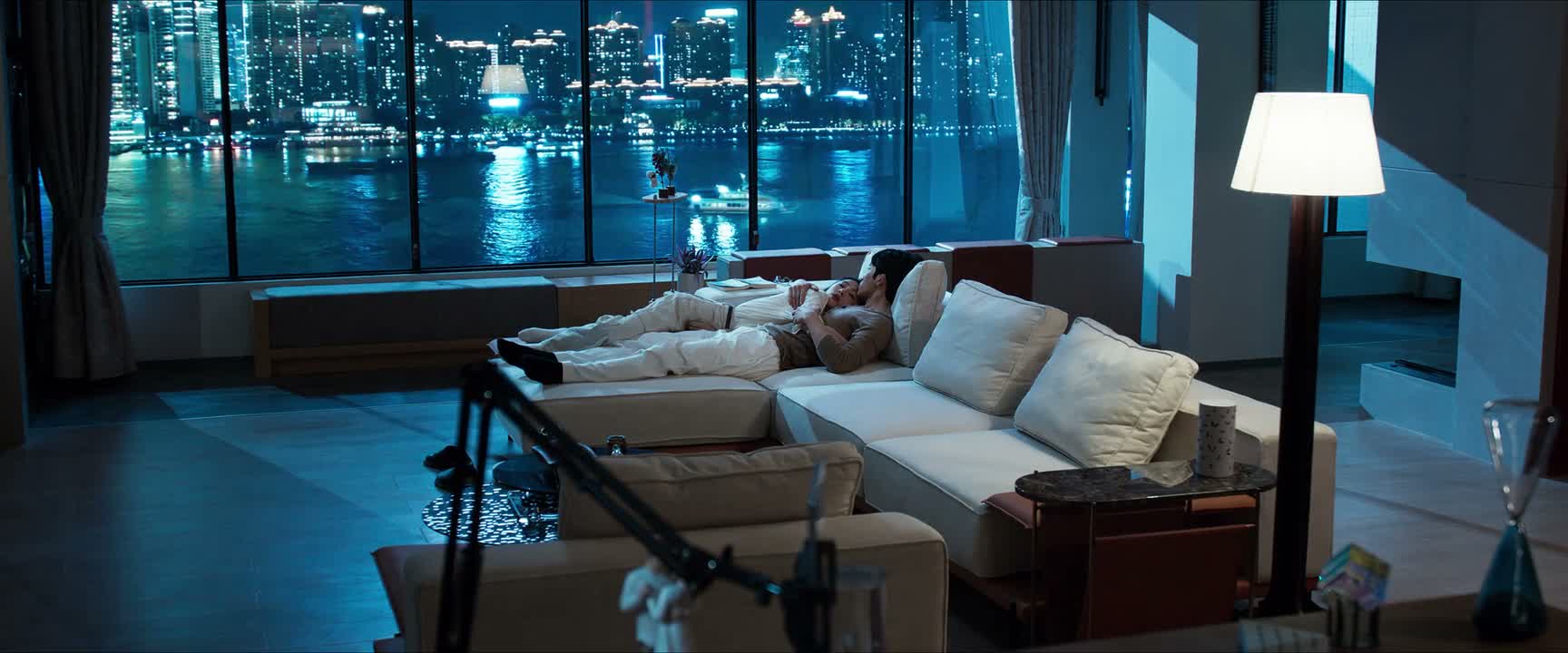 我几乎每一天都跟他见面