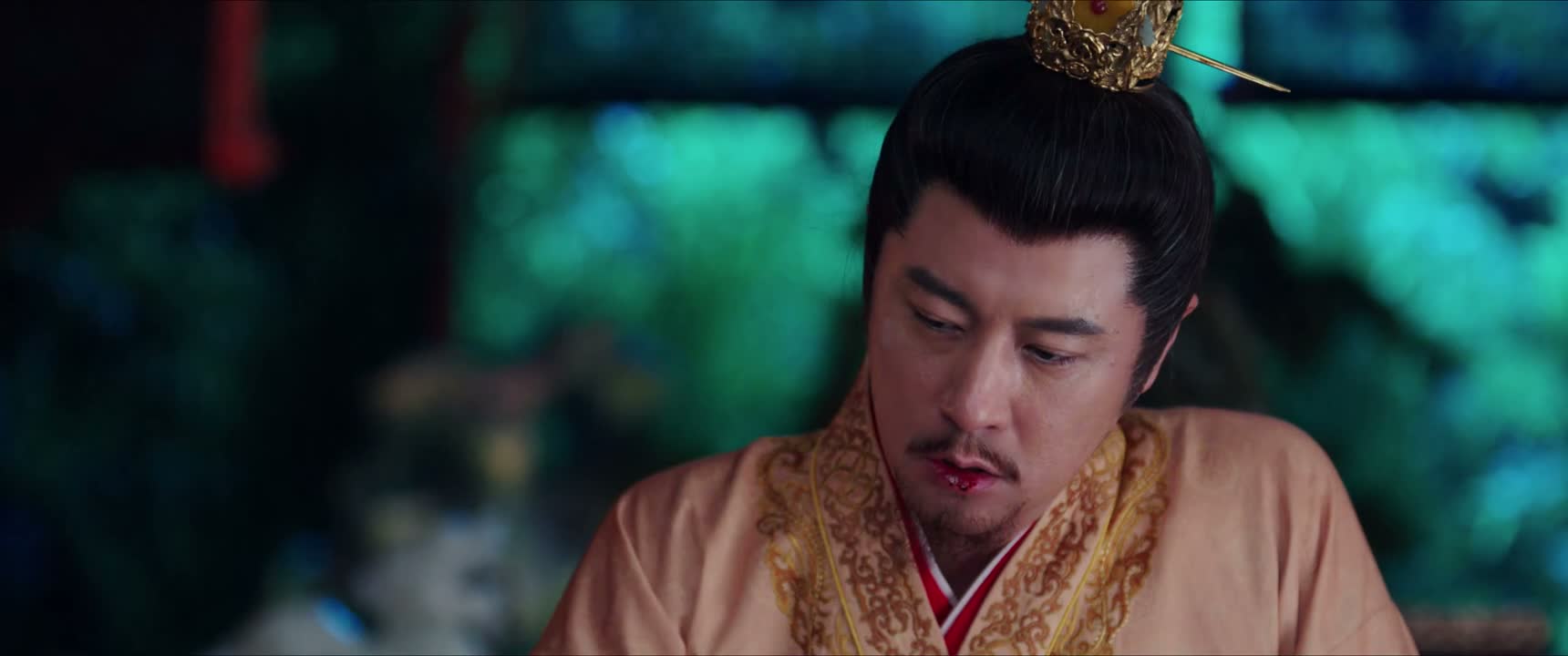 尸骨还未寒