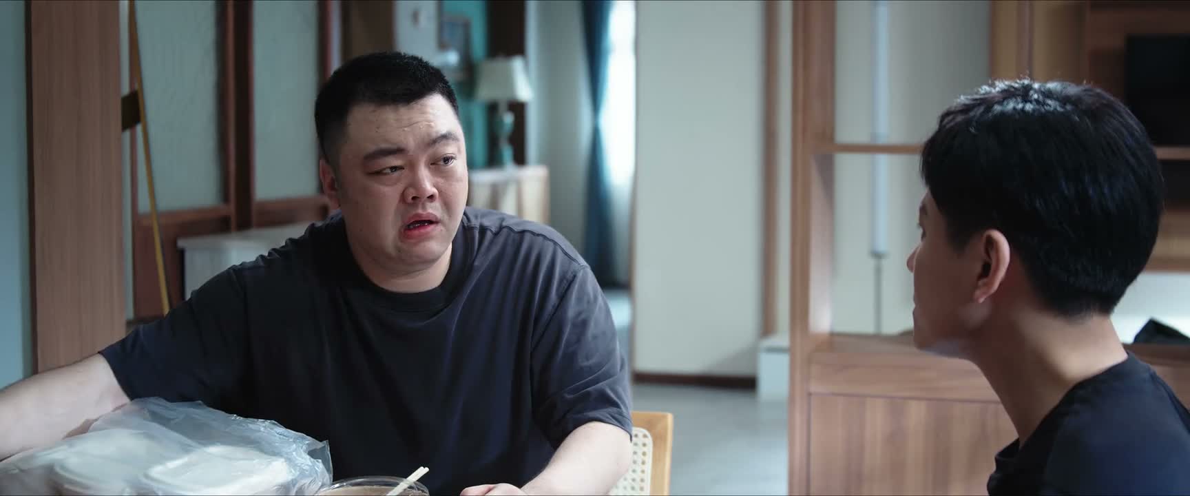 你给她打个电话看她接不接 快